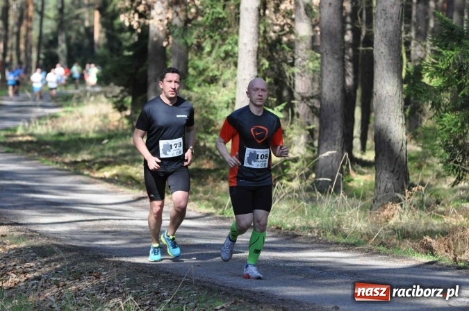 Zdjęcie w galerii na portalu naszraciborz.pl: I Kuźniański Półmaraton Leśny - zdecydowana wygrana Ukraińca wiadomości z regionu