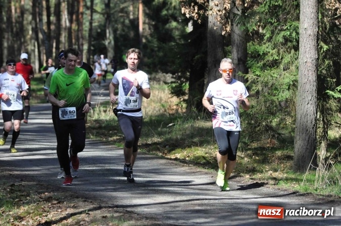 Zdjęcie w galerii na portalu naszraciborz.pl: I Kuźniański Półmaraton Leśny - zdecydowana wygrana Ukraińca wiadomości z regionu