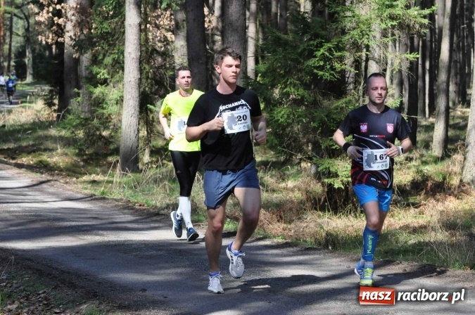 Zdjęcie w galerii na portalu naszraciborz.pl: I Kuźniański Półmaraton Leśny - zdecydowana wygrana Ukraińca wiadomości z regionu