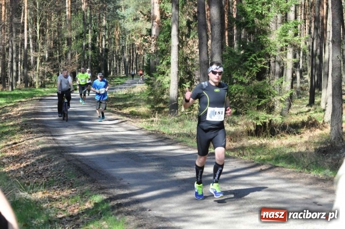 Zdjęcie w galerii na portalu naszraciborz.pl: I Kuźniański Półmaraton Leśny - zdecydowana wygrana Ukraińca wiadomości z regionu