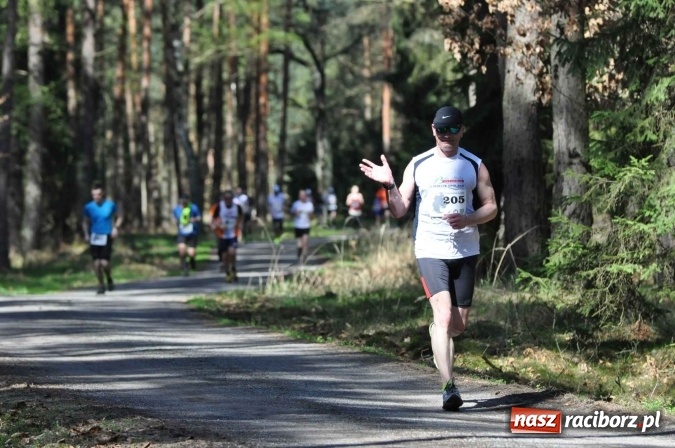 Zdjęcie w galerii na portalu naszraciborz.pl: I Kuźniański Półmaraton Leśny - zdecydowana wygrana Ukraińca wiadomości z regionu
