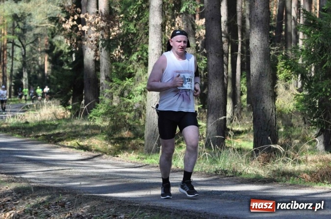 Zdjęcie w galerii na portalu naszraciborz.pl: I Kuźniański Półmaraton Leśny - zdecydowana wygrana Ukraińca wiadomości z regionu
