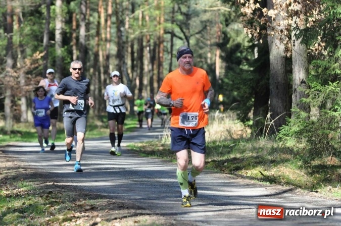 Zdjęcie w galerii na portalu naszraciborz.pl: I Kuźniański Półmaraton Leśny - zdecydowana wygrana Ukraińca wiadomości z regionu