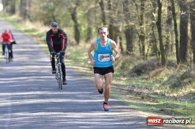 Zdjęcie w galerii na portalu naszraciborz.pl: I Kuźniański Półmaraton Leśny - zdecydowana wygrana Ukraińca wiadomości z regionu