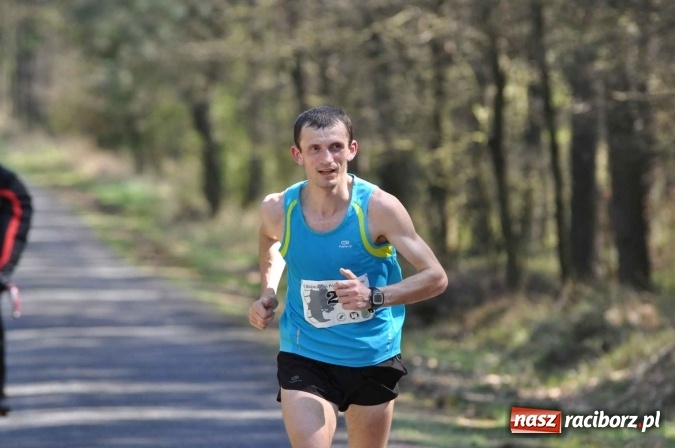Zdjęcie w galerii na portalu naszraciborz.pl: I Kuźniański Półmaraton Leśny - zdecydowana wygrana Ukraińca wiadomości z regionu