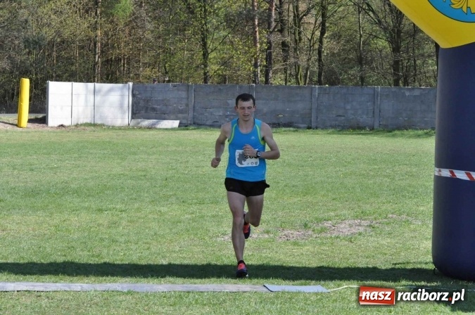 Zdjęcie w galerii na portalu naszraciborz.pl: I Kuźniański Półmaraton Leśny - zdecydowana wygrana Ukraińca wiadomości z regionu