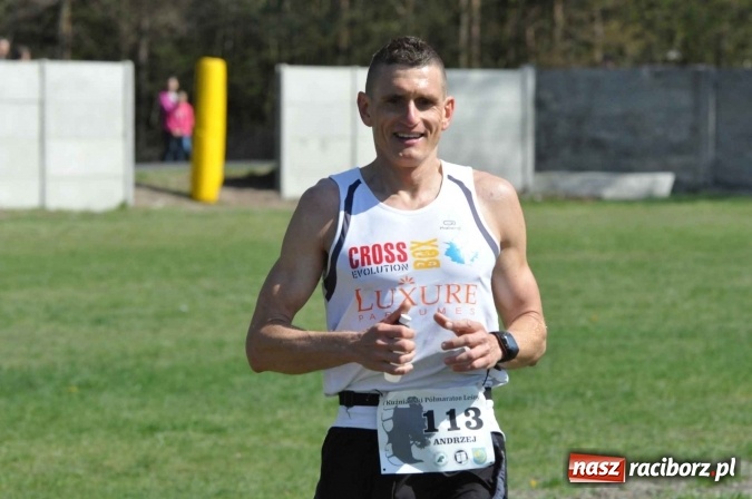 Zdjęcie w galerii na portalu naszraciborz.pl: I Kuźniański Półmaraton Leśny - zdecydowana wygrana Ukraińca wiadomości z regionu