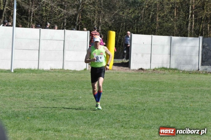 Zdjęcie w galerii na portalu naszraciborz.pl: I Kuźniański Półmaraton Leśny - zdecydowana wygrana Ukraińca wiadomości z regionu