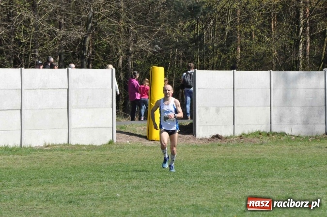 Zdjęcie w galerii na portalu naszraciborz.pl: I Kuźniański Półmaraton Leśny - zdecydowana wygrana Ukraińca wiadomości z regionu