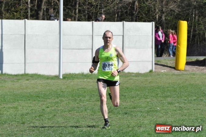 Zdjęcie w galerii na portalu naszraciborz.pl: I Kuźniański Półmaraton Leśny - zdecydowana wygrana Ukraińca wiadomości z regionu