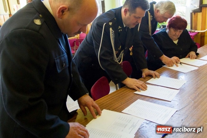 Zdjęcie w galerii na portalu naszraciborz.pl: XI Zjazd Gminny ZOSP RP w Krzanowicach wiadomości z regionu