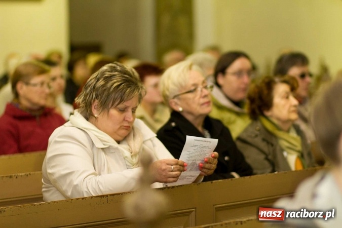 Zdjęcie w galerii na portalu naszraciborz.pl: 1050-lecie Chrztu Polski. Atlantyda oraz Vivo zaśpiewały w kościele farnym wiadomości z regionu