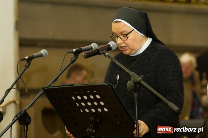 Zdjęcie w galerii na portalu naszraciborz.pl: 1050-lecie Chrztu Polski. Atlantyda oraz Vivo zaśpiewały w kościele farnym wiadomości z regionu