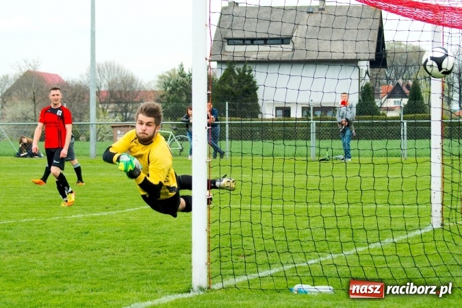 Zdjęcie w galerii na portalu naszraciborz.pl: C klasa: Udany rewanż rezerw Borucina. Cztery trafienia Konrada Świstowskiego wiadomości z regionu
