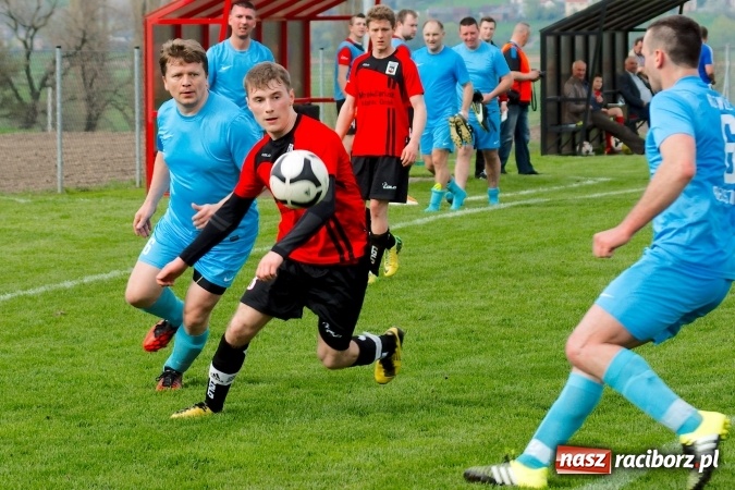 Zdjęcie w galerii na portalu naszraciborz.pl: C klasa: Udany rewanż rezerw Borucina. Cztery trafienia Konrada Świstowskiego wiadomości z regionu