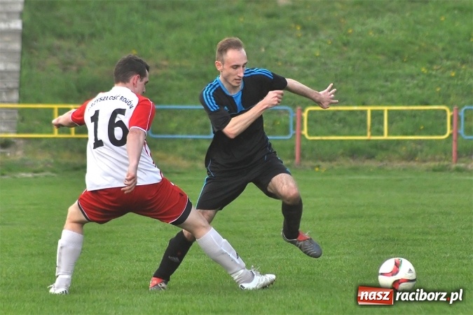 Zdjęcie w galerii na portalu naszraciborz.pl: Nie ma mocnych na Płomień Kobyla. Szesnaste zwycięstwo lidera B klasy wiadomości z regionu