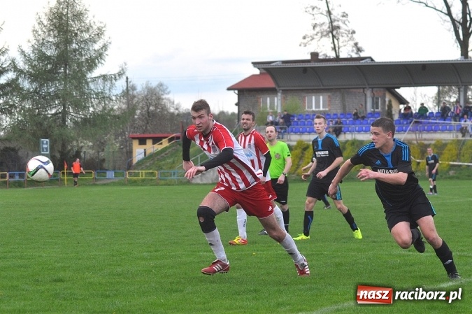 Zdjęcie w galerii na portalu naszraciborz.pl: Nie ma mocnych na Płomień Kobyla. Szesnaste zwycięstwo lidera B klasy wiadomości z regionu