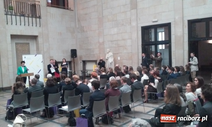 Zdjęcie w galerii na portalu naszraciborz.pl: Sukces uczennicy Liceum Plastycznego na Olimpiadzie Artystycznej wiadomości z regionu