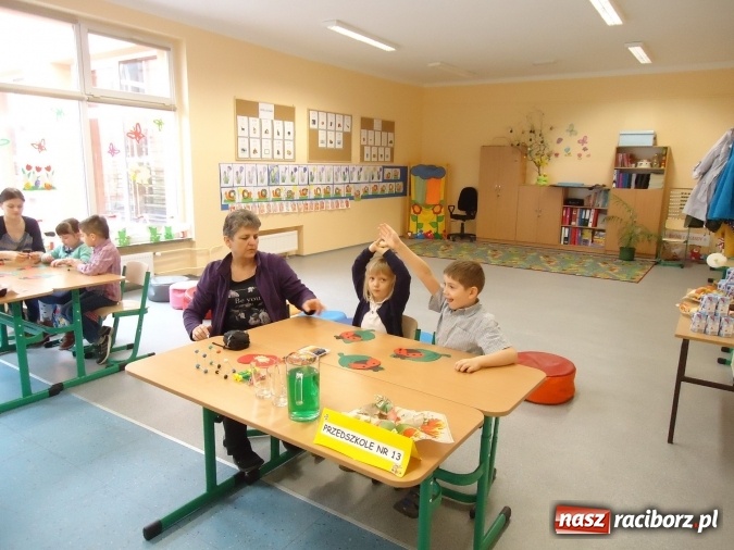 Zdjęcie w galerii na portalu naszraciborz.pl: MAŁY PITAGORAS, czyli Mini Olimpiada Matematyczna dla Przedszkolak&oacute;w w SP 15 wiadomości z regionu