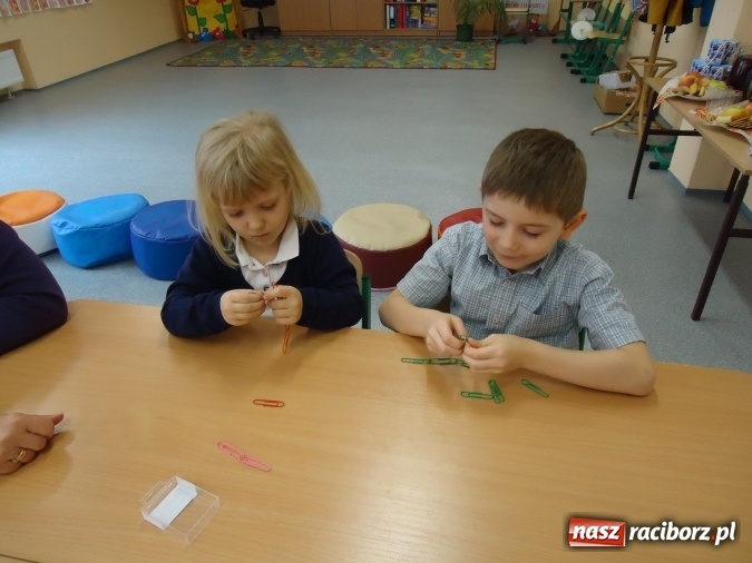 Zdjęcie w galerii na portalu naszraciborz.pl: MAŁY PITAGORAS, czyli Mini Olimpiada Matematyczna dla Przedszkolak&oacute;w w SP 15 wiadomości z regionu