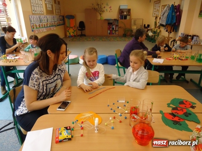 Zdjęcie w galerii na portalu naszraciborz.pl: MAŁY PITAGORAS, czyli Mini Olimpiada Matematyczna dla Przedszkolak&oacute;w w SP 15 wiadomości z regionu