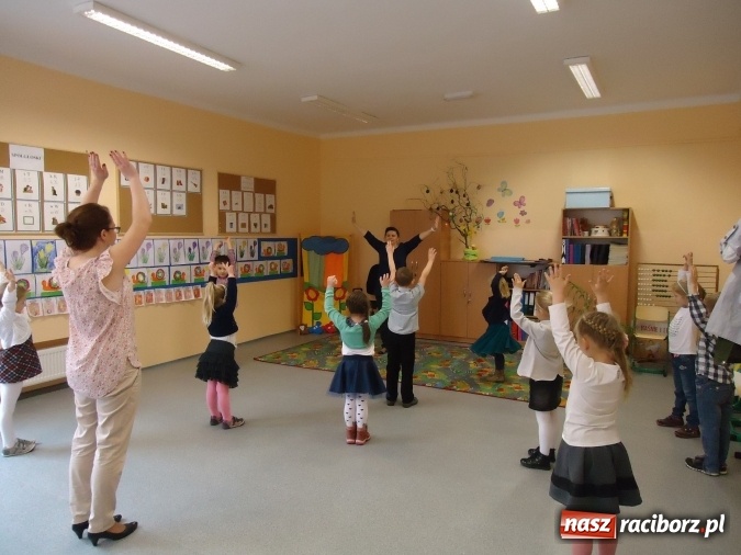 Zdjęcie w galerii na portalu naszraciborz.pl: MAŁY PITAGORAS, czyli Mini Olimpiada Matematyczna dla Przedszkolak&oacute;w w SP 15 wiadomości z regionu