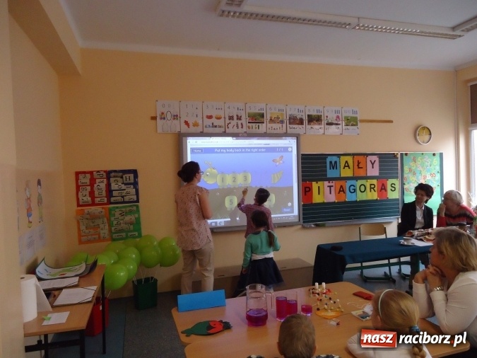 Zdjęcie w galerii na portalu naszraciborz.pl: MAŁY PITAGORAS, czyli Mini Olimpiada Matematyczna dla Przedszkolak&oacute;w w SP 15 wiadomości z regionu