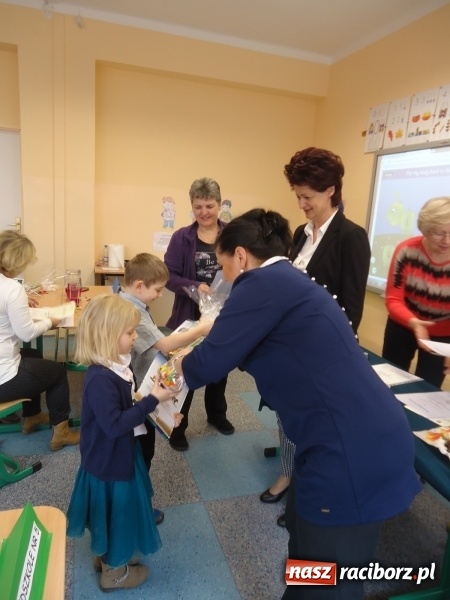 Zdjęcie w galerii na portalu naszraciborz.pl: MAŁY PITAGORAS, czyli Mini Olimpiada Matematyczna dla Przedszkolak&oacute;w w SP 15 wiadomości z regionu