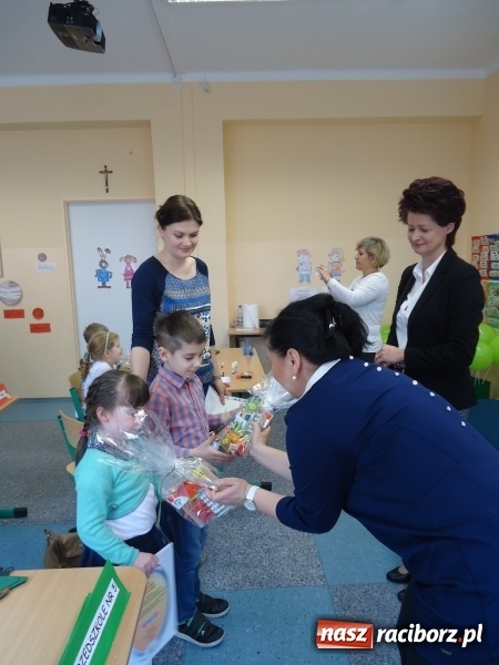 Zdjęcie w galerii na portalu naszraciborz.pl: MAŁY PITAGORAS, czyli Mini Olimpiada Matematyczna dla Przedszkolak&oacute;w w SP 15 wiadomości z regionu