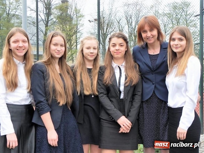 Zdjęcie w galerii na portalu naszraciborz.pl: Pierwszy dzień egzaminu gimnazjalnego w Gimnazjum nr 3 wiadomości z regionu