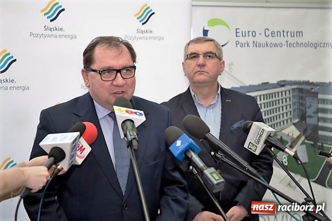 Zdjęcie w galerii na portalu naszraciborz.pl: Duży problem niskiej emisji - powstanie zesp&oacute;ł, kt&oacute;ry przygotuje założenia do uchwały antysmogowej wiadomości z regionu