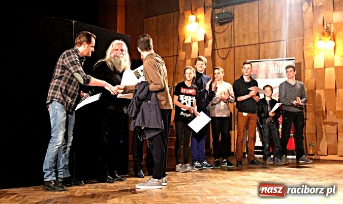 Zdjęcie w galerii na portalu naszraciborz.pl: Tetraedr nagrodzony w Andrychowie wiadomości z regionu