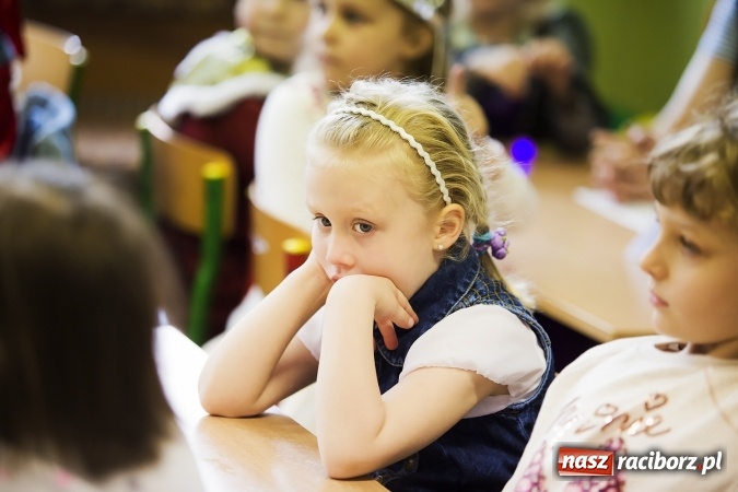 Zdjęcie w galerii na portalu naszraciborz.pl: Bajki, baśnie i legendy krajów Unii Europejskiej w Przedszkolu nr 10 wiadomości z regionu