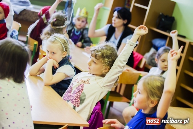 Zdjęcie w galerii na portalu naszraciborz.pl: Bajki, baśnie i legendy krajów Unii Europejskiej w Przedszkolu nr 10 wiadomości z regionu