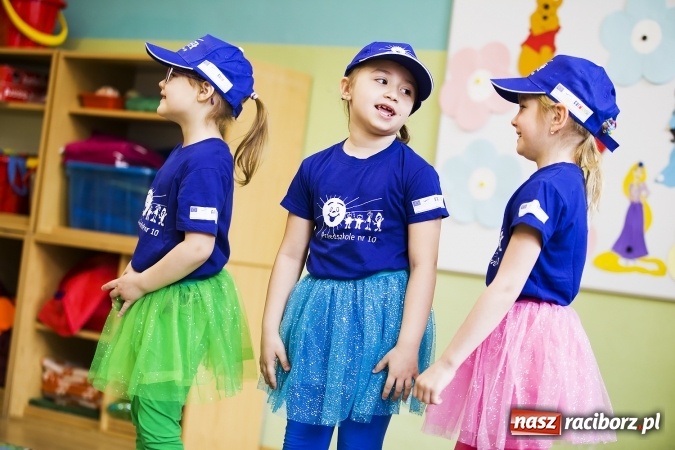 Zdjęcie w galerii na portalu naszraciborz.pl: Bajki, baśnie i legendy krajów Unii Europejskiej w Przedszkolu nr 10 wiadomości z regionu