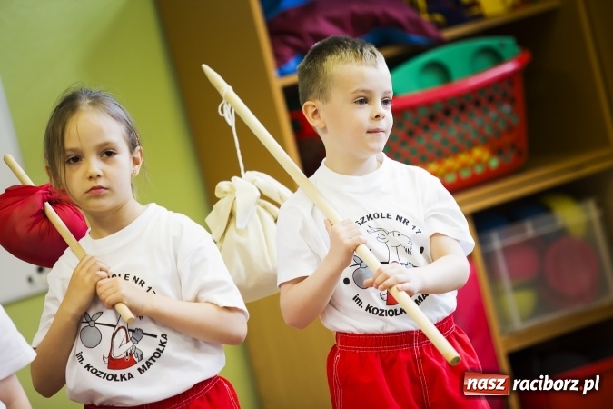 Zdjęcie w galerii na portalu naszraciborz.pl: Bajki, baśnie i legendy krajów Unii Europejskiej w Przedszkolu nr 10 wiadomości z regionu