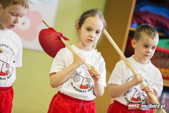 Zdjęcie w galerii na portalu naszraciborz.pl: Bajki, baśnie i legendy krajów Unii Europejskiej w Przedszkolu nr 10 wiadomości z regionu