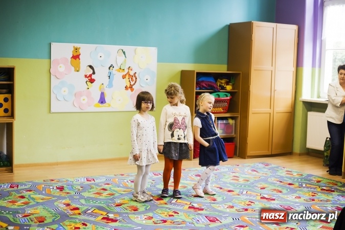 Zdjęcie w galerii na portalu naszraciborz.pl: Bajki, baśnie i legendy krajów Unii Europejskiej w Przedszkolu nr 10 wiadomości z regionu