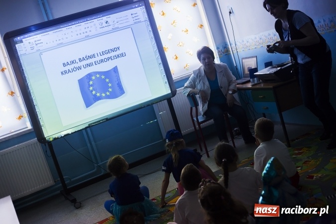 Zdjęcie w galerii na portalu naszraciborz.pl: Bajki, baśnie i legendy krajów Unii Europejskiej w Przedszkolu nr 10 wiadomości z regionu