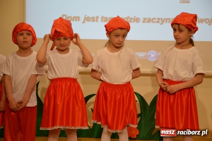 Zdjęcie w galerii na portalu naszraciborz.pl: Mój dom - spotkanie rodzin zastępczych na zamku za nami  wiadomości z regionu