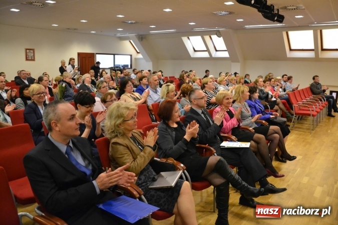 Zdjęcie w galerii na portalu naszraciborz.pl: Mój dom - spotkanie rodzin zastępczych na zamku za nami  wiadomości z regionu