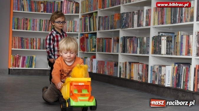 Zdjęcie w galerii na portalu naszraciborz.pl: Klub Malucha z wizytą w zoo  wiadomości z regionu