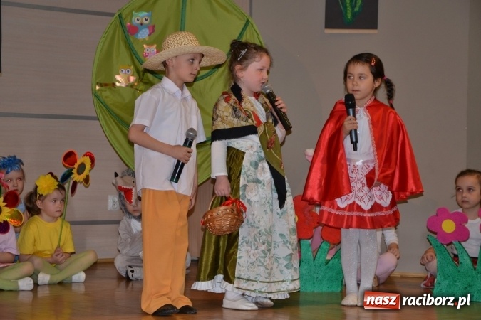 Zdjęcie w galerii na portalu naszraciborz.pl: Przegląd przedszkolnych teatrzyków w Tworkowie wiadomości z regionu