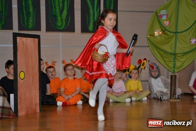 Zdjęcie w galerii na portalu naszraciborz.pl: Przegląd przedszkolnych teatrzyków w Tworkowie wiadomości z regionu