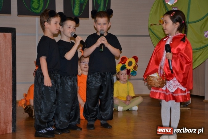 Zdjęcie w galerii na portalu naszraciborz.pl: Przegląd przedszkolnych teatrzyków w Tworkowie wiadomości z regionu
