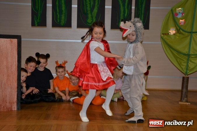 Zdjęcie w galerii na portalu naszraciborz.pl: Przegląd przedszkolnych teatrzyków w Tworkowie wiadomości z regionu