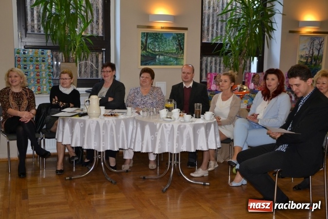 Zdjęcie w galerii na portalu naszraciborz.pl: Przegląd przedszkolnych teatrzyków w Tworkowie wiadomości z regionu