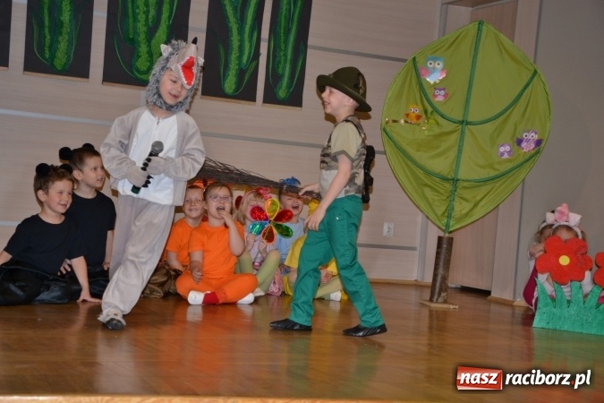 Zdjęcie w galerii na portalu naszraciborz.pl: Przegląd przedszkolnych teatrzyków w Tworkowie wiadomości z regionu