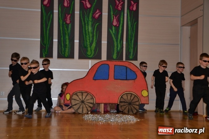 Zdjęcie w galerii na portalu naszraciborz.pl: Przegląd przedszkolnych teatrzyków w Tworkowie wiadomości z regionu