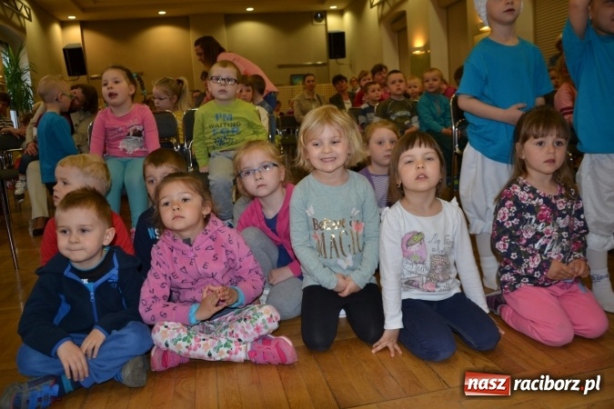 Zdjęcie w galerii na portalu naszraciborz.pl: Przegląd przedszkolnych teatrzyków w Tworkowie wiadomości z regionu